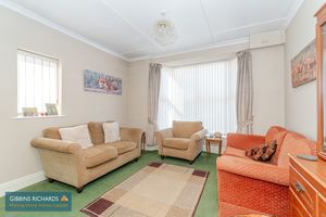 Sitting Room- click for photo gallery